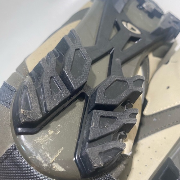 Giro Men's size 12 Cycling Shoes - Black and Tan - Picture 11 of 14